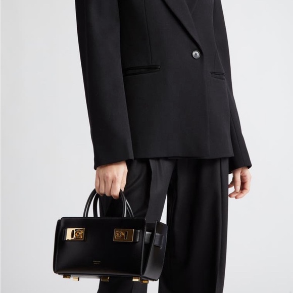 🖤SOLD🖤 FERRAGAMO Small Archive Gancio Leather Tote DOUBLE BLACK / NERO NWT - Picture 3 of 16